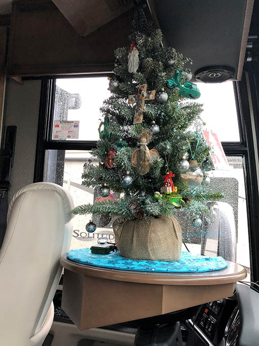 Standard Steering Wheel Table with Christmas Tree