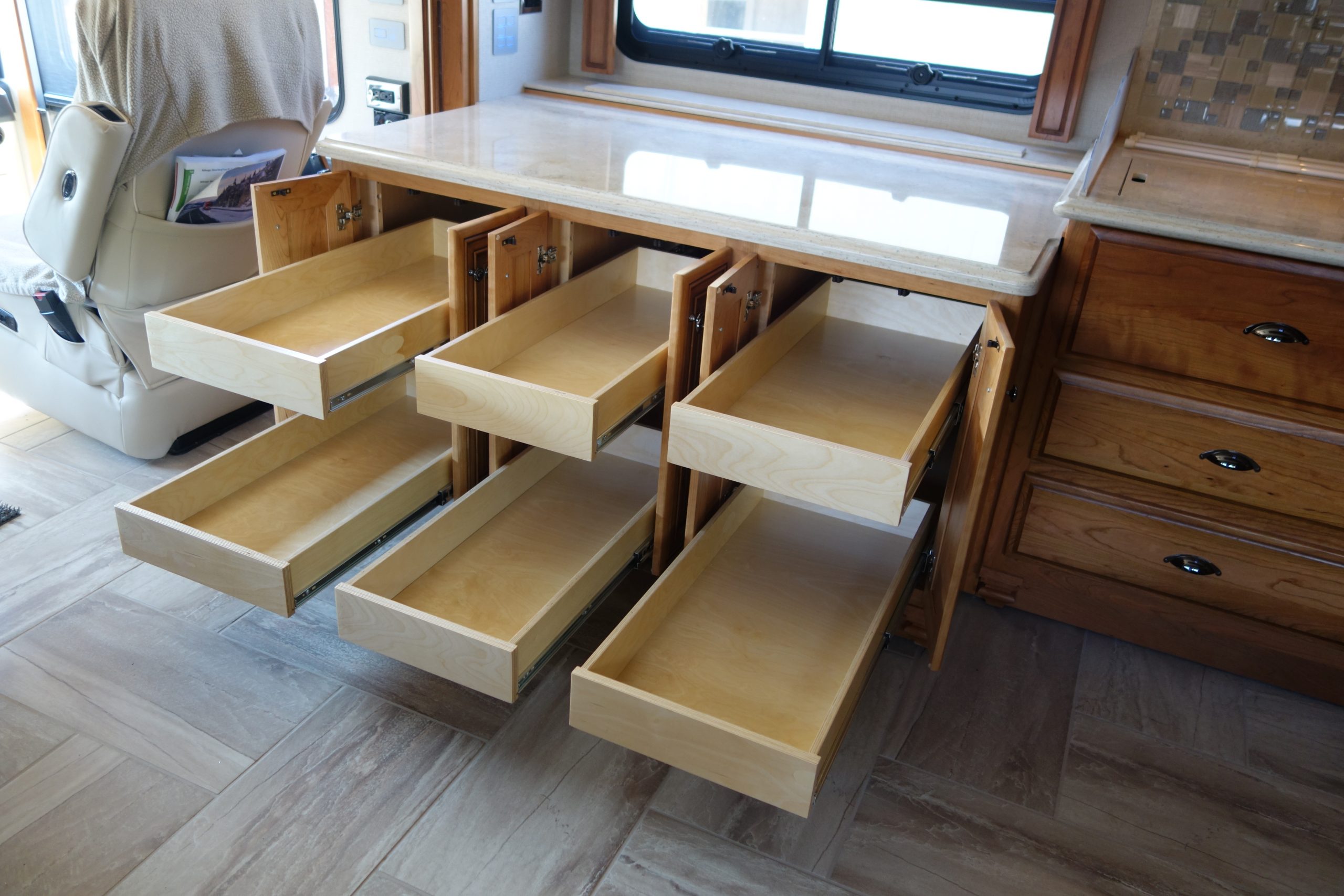 DSC06928 Custom cabinets with pullout drawers opened